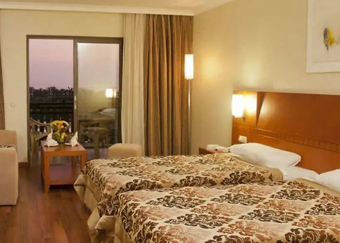 מלון Iberotel Serra Palace 4*