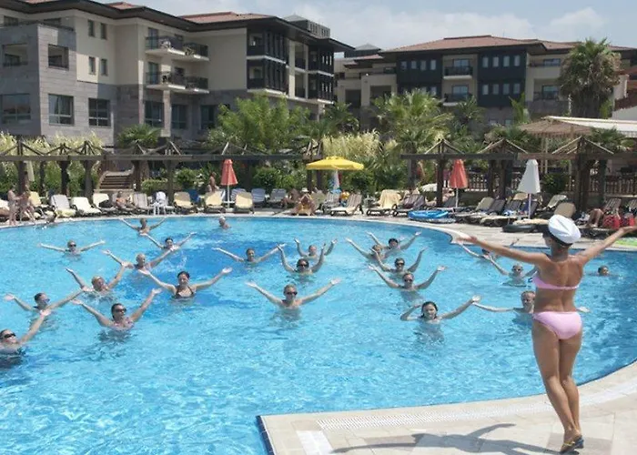 מלון Iberotel Serra Palace