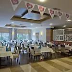 ホテル Iberotel Serra Palace 4*